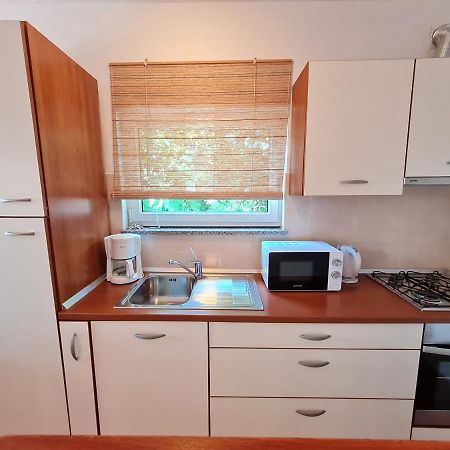 Ferienwohnung Belle Oasis Novi Vinodolski Exterior foto