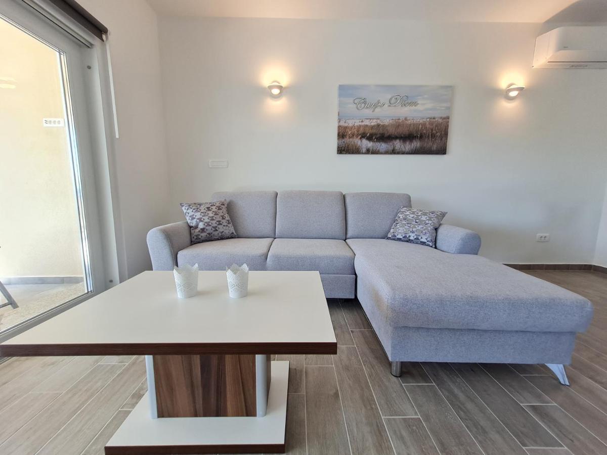 Ferienwohnung Belle Oasis Novi Vinodolski Exterior foto