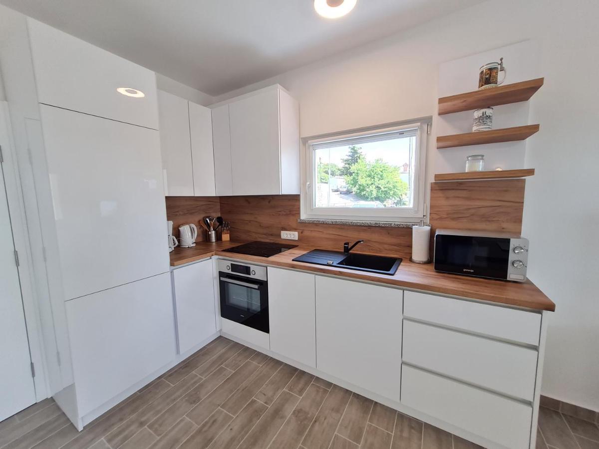 Ferienwohnung Belle Oasis Novi Vinodolski Exterior foto