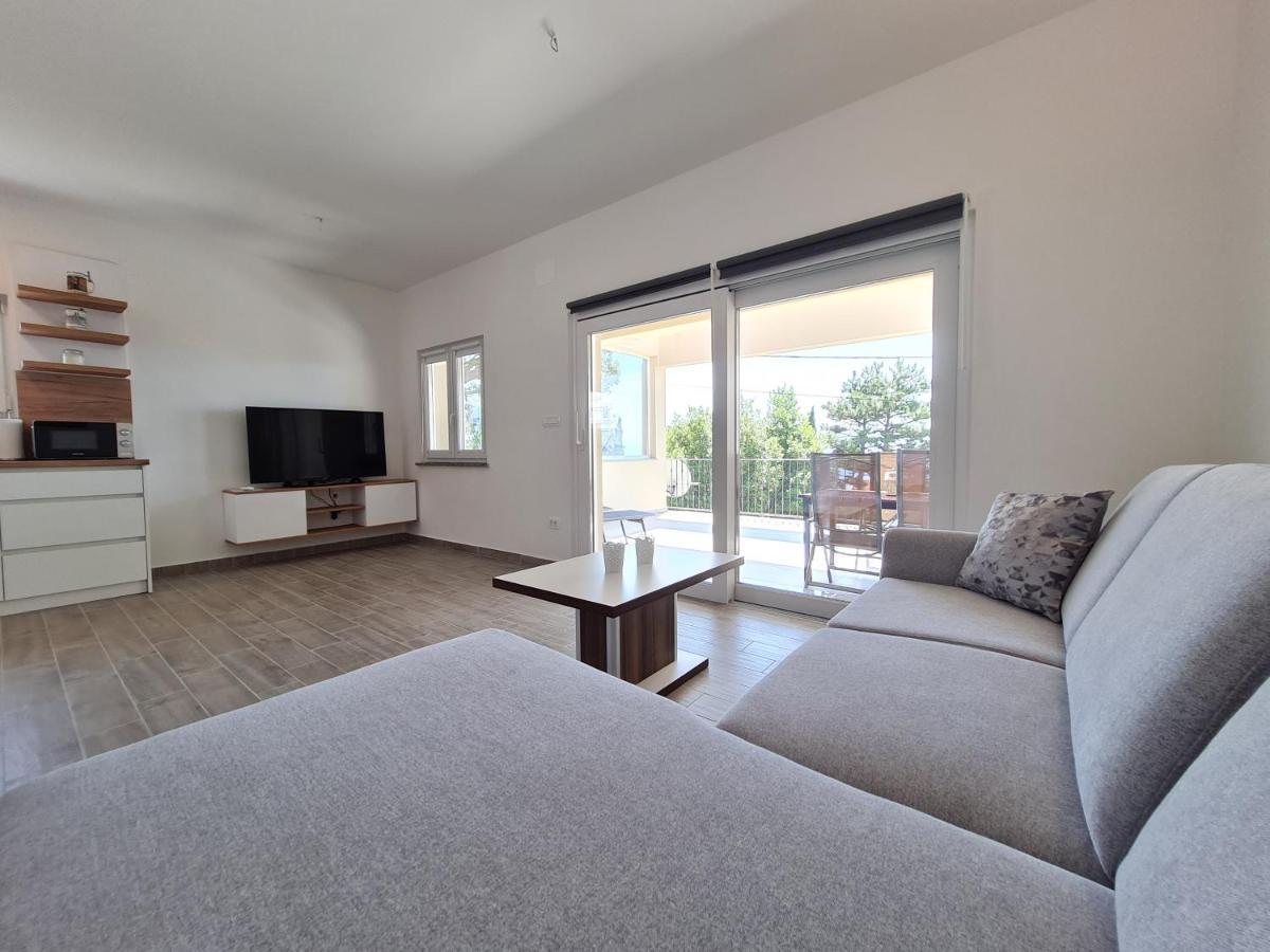 Ferienwohnung Belle Oasis Novi Vinodolski Exterior foto