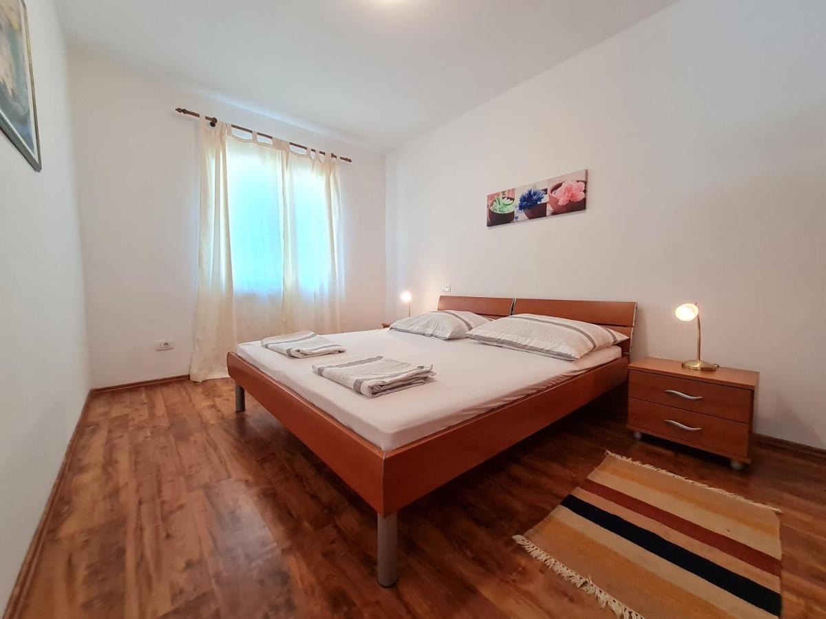 Ferienwohnung Belle Oasis Novi Vinodolski Exterior foto